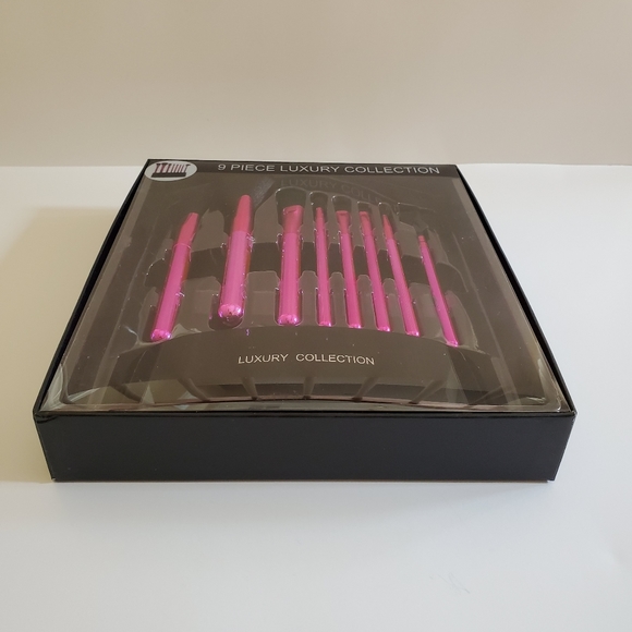 New 9 pc Luxury Makeup Brush Set - Picture 2 of 3